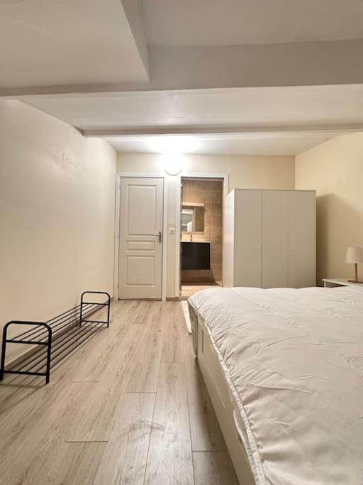 Appartement Entier Full Equipe 沙勒罗瓦 外观 照片